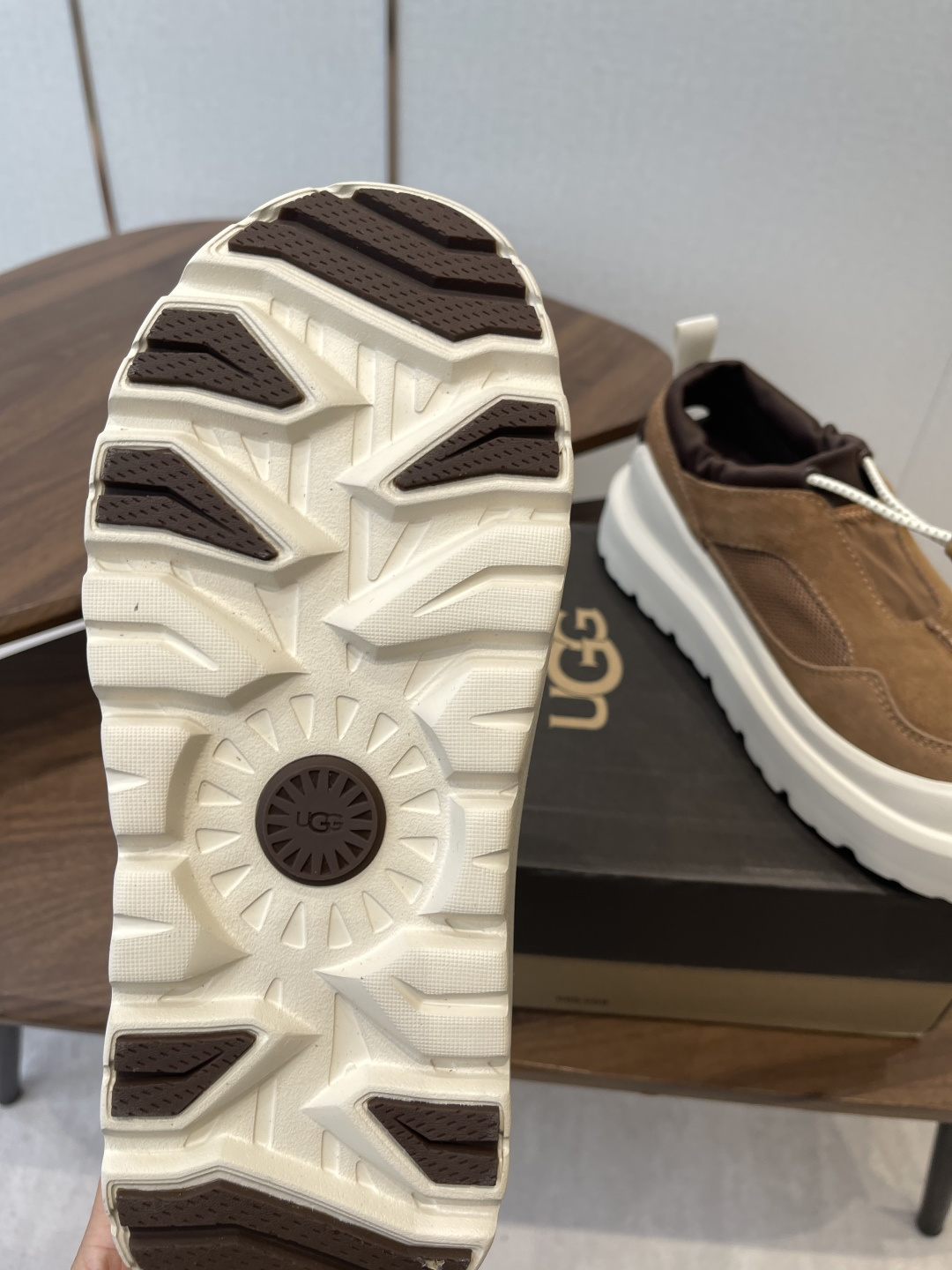 男款加10UGG Tasman Weather Hybrid一秒蹬 男女同款经典Tasman鞋型之上加入