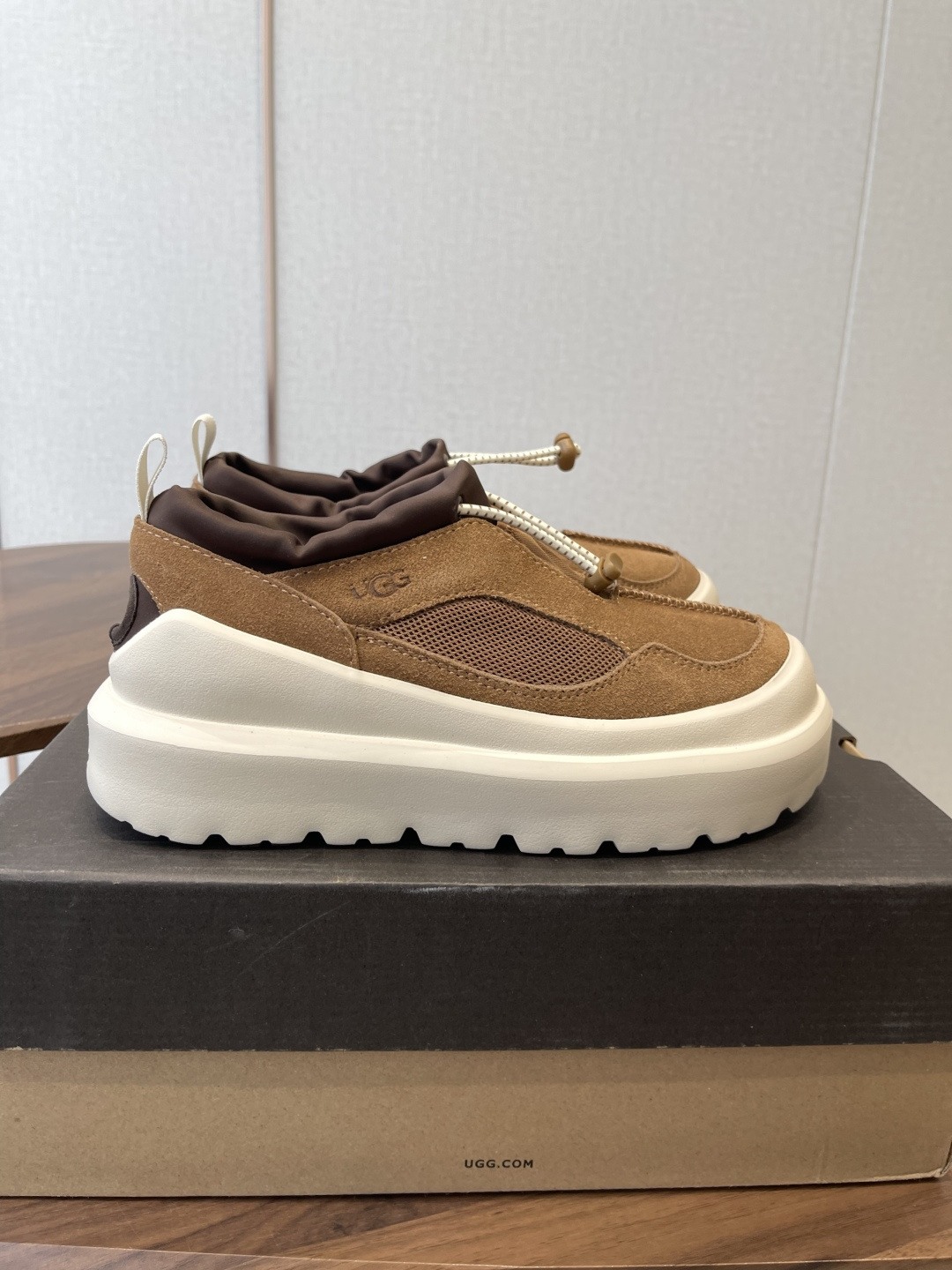 男款加10UGG Tasman Weather Hybrid一秒蹬 男女同款经典Tasman鞋型之上加入