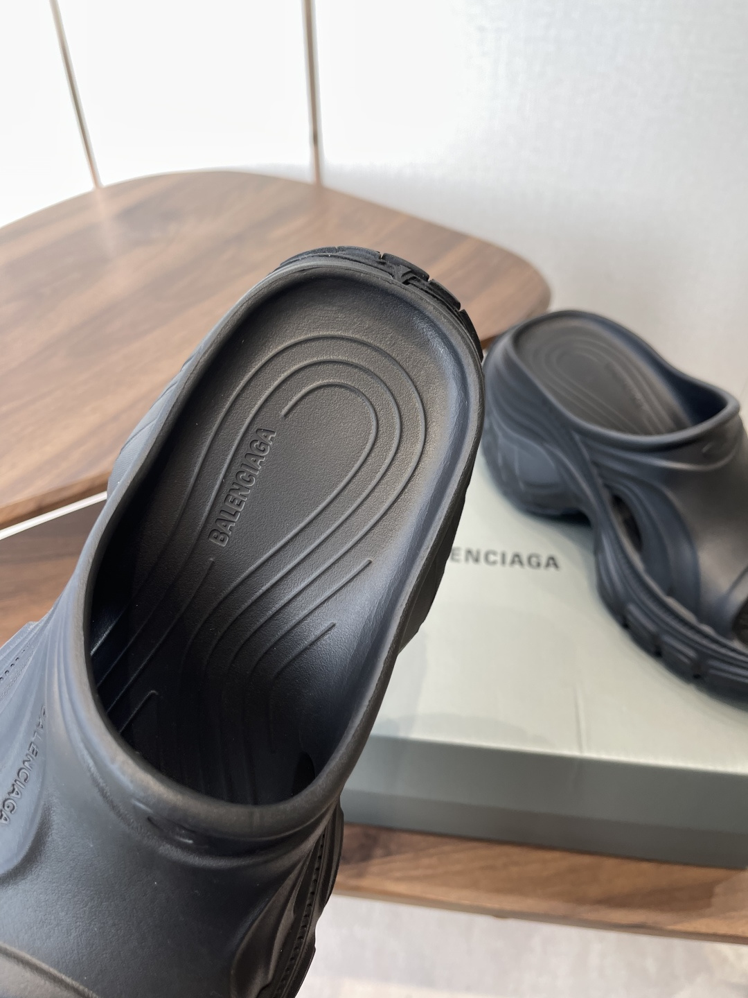 Balenciaga 巴黎世家 厚底拖