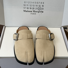 Maison Margiela26ss春夏新款分趾穆勒勃肯半拖自带慵懒高级感的分趾穆勒半拖,是日常穿搭的 Maison Margiela26ss春夏新款分趾穆勒勃肯半拖自带慵懒高级感的分趾穆勒半拖,是日常穿搭的