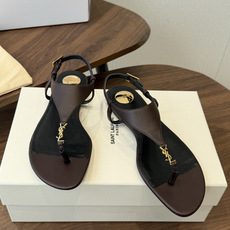 Saint Laurent26ss夏季新款标志性YSL扣饰夹脚凉鞋SAINT LAURENT的标志性YS Saint Laurent26ss夏季新款标志性YSL扣饰夹脚凉鞋SAINT LAURENT的标志性YS