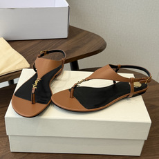 Saint Laurent26ss夏季新款标志性YSL扣饰夹脚凉鞋SAINT LAURENT的标志性YS Saint Laurent26ss夏季新款标志性YSL扣饰夹脚凉鞋SAINT LAURENT的标志性YS