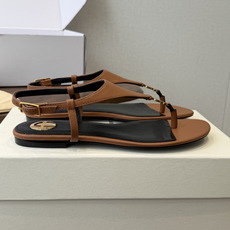 Saint Laurent26ss夏季新款标志性YSL扣饰夹脚凉鞋SAINT LAURENT的标志性YS Saint Laurent26ss夏季新款标志性YSL扣饰夹脚凉鞋SAINT LAURENT的标志性YS
