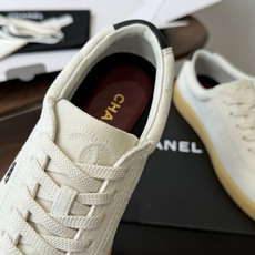 莞产CHANEL 26ss 春夏度假系列运动鞋 老钱风休闲鞋原版购入开发 做货 经典设计 鞋面:丝光 莞产CHANEL 26ss 春夏度假系列运动鞋 老钱风休闲鞋原版购入开发 做货 经典设计 鞋面:丝光