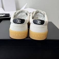 莞产CHANEL 26ss 春夏度假系列运动鞋 老钱风休闲鞋原版购入开发 做货 经典设计 鞋面:丝光 莞产CHANEL 26ss 春夏度假系列运动鞋 老钱风休闲鞋原版购入开发 做货 经典设计 鞋面:丝光