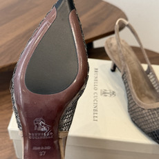 Brunello Cucinelli 26ss女士镶珠装饰休闲穆勒拖鞋凉鞋 BC新款新品女士条纹麂皮穆勒 Brunello Cucinelli 26ss女士镶珠装饰休闲穆勒拖鞋凉鞋 BC新款新品女士条纹麂皮穆勒