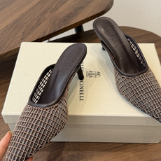 Brunello Cucinelli 26ss女士镶珠装饰休闲穆勒拖鞋凉鞋 BC新款新品女士条纹麂皮穆勒 Brunello Cucinelli 26ss女士镶珠装饰休闲穆勒拖鞋凉鞋 BC新款新品女士条纹麂皮穆勒
