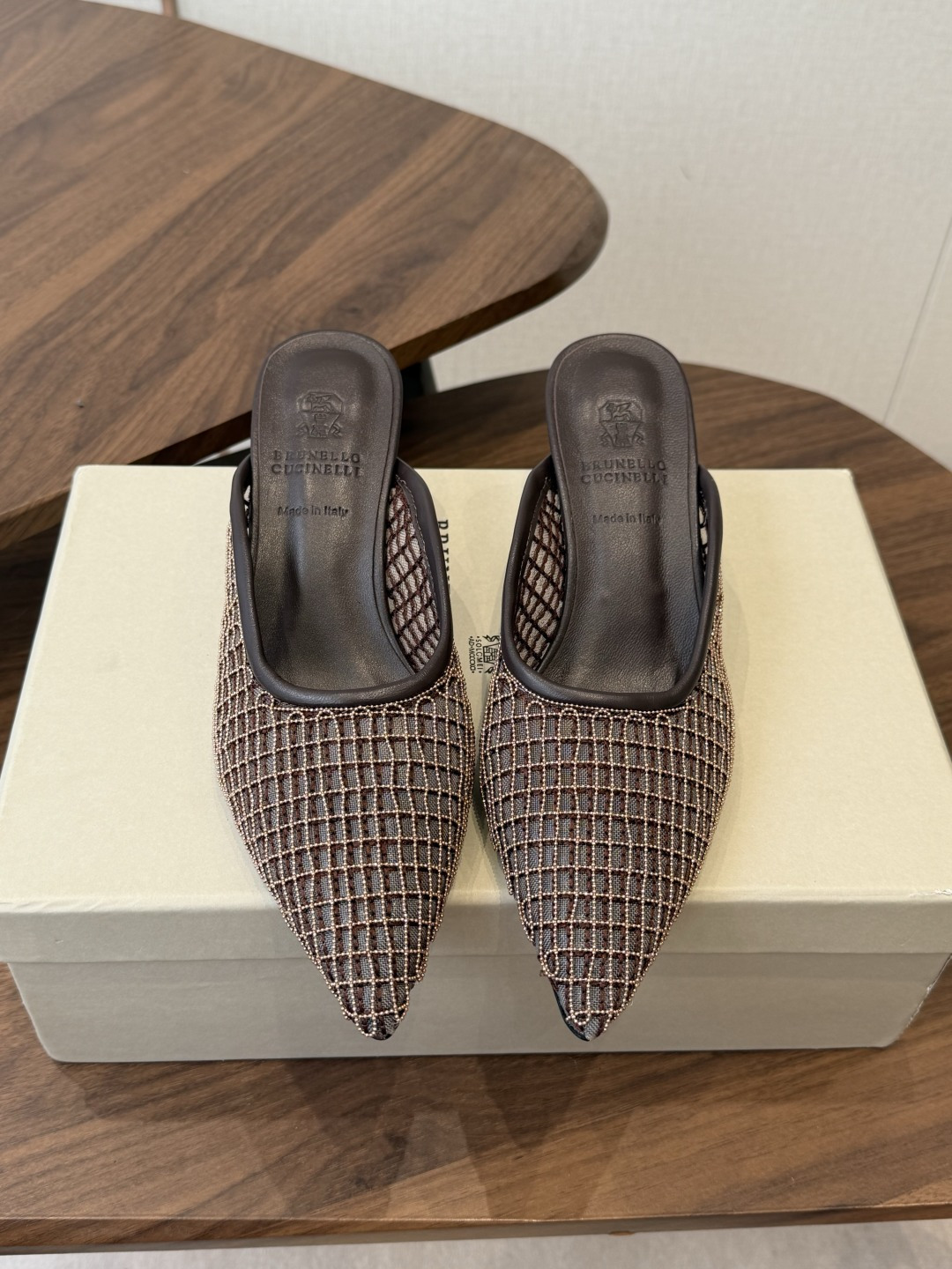 Brunello Cucinelli 26ss女士镶珠装饰休闲穆勒拖鞋凉鞋 BC新款新品女士条纹麂皮穆勒