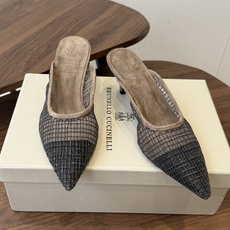 Brunello Cucinelli 26ss女士镶珠装饰休闲穆勒拖鞋凉鞋 BC新款新品女士条纹麂皮穆勒 Brunello Cucinelli 26ss女士镶珠装饰休闲穆勒拖鞋凉鞋 BC新款新品女士条纹麂皮穆勒