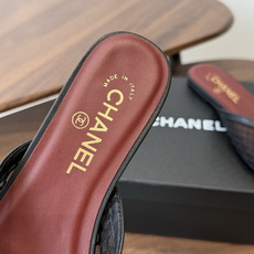 Chanel26ss夏季新款网面尖头高跟穆勒凉拖网面低跟穆勒拖,以品牌标志性的双C标识搭配通透网面设计, Chanel26ss夏季新款网面尖头高跟穆勒凉拖网面低跟穆勒拖,以品牌标志性的双C标识搭配通透网面设计,