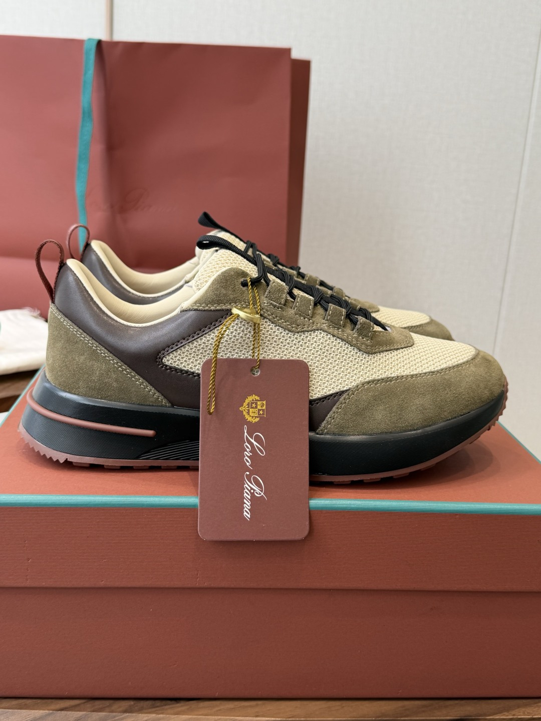LP 家新品 Loro Piana 诺悠 翩雅 Cairn Walk 运动鞋老爹鞋 官方售价 LP 家新品 Loro Piana 诺悠 翩雅 Cairn Walk 运动鞋老爹鞋 官方售价