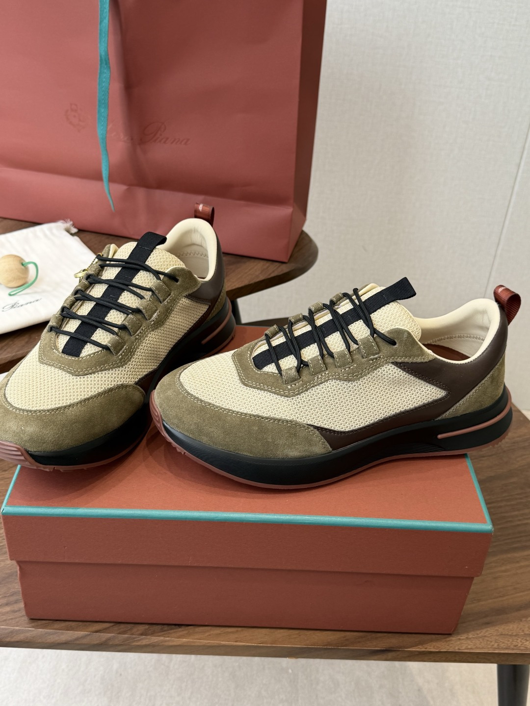 LP 家新品 Loro Piana 诺悠 翩雅 Cairn Walk 运动鞋老爹鞋 官方售价 LP 家新品 Loro Piana 诺悠 翩雅 Cairn Walk 运动鞋老爹鞋 官方售价
