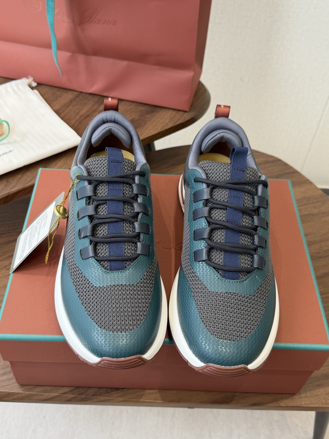LP 家新品   Loro Piana 诺悠 翩雅   Cairn Walk 运动鞋老爹鞋  官方售价 