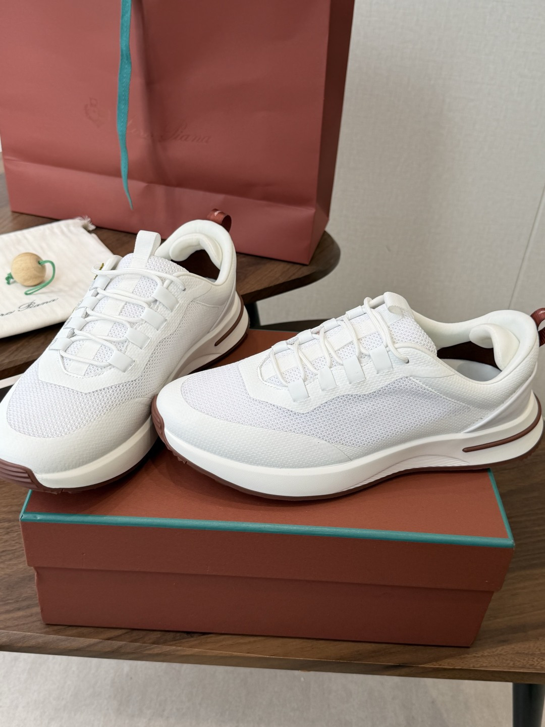 LP 家新品 Loro Piana 诺悠 翩雅 Cairn Walk 运动鞋老爹鞋 官方售价 LP 家新品 Loro Piana 诺悠 翩雅 Cairn Walk 运动鞋老爹鞋 官方售价