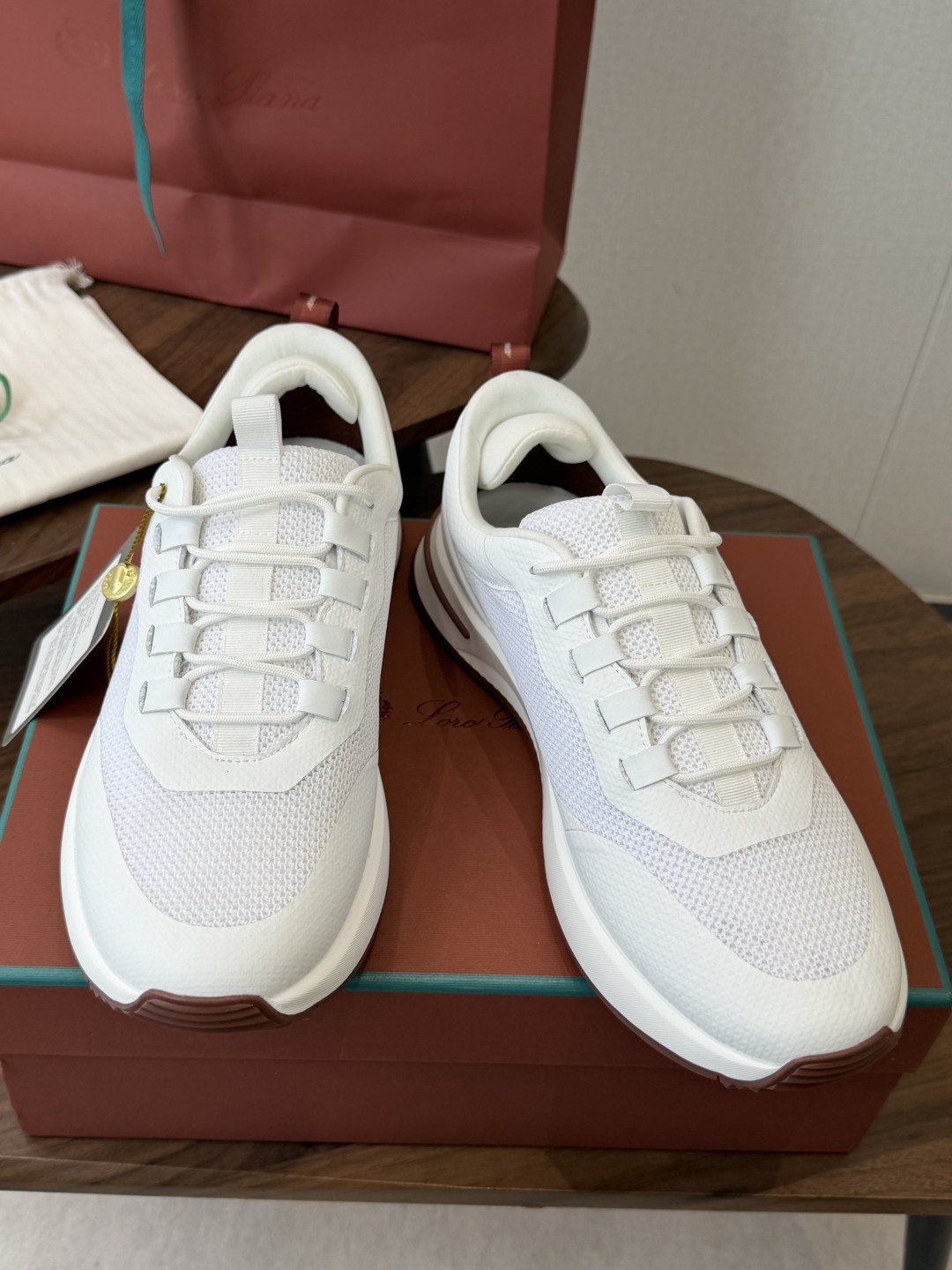 LP 家新品 Loro Piana 诺悠 翩雅 Cairn Walk 运动鞋老爹鞋 官方售价 LP 家新品 Loro Piana 诺悠 翩雅 Cairn Walk 运动鞋老爹鞋 官方售价