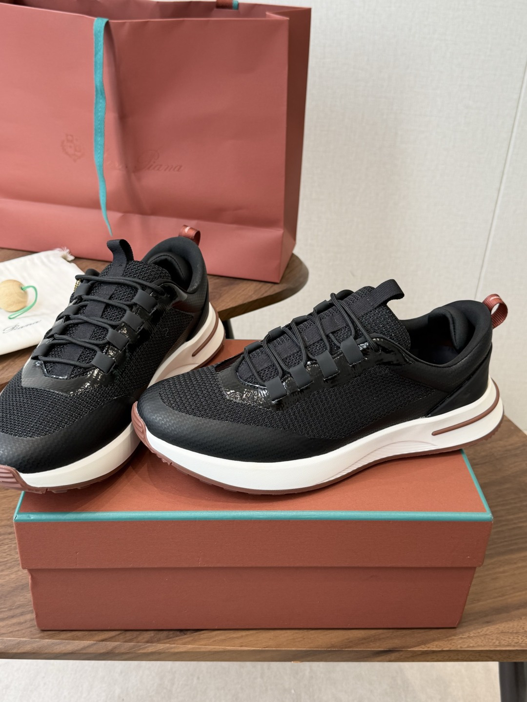 LP 家新品 Loro Piana 诺悠 翩雅 Cairn Walk 运动鞋老爹鞋 官方售价 LP 家新品 Loro Piana 诺悠 翩雅 Cairn Walk 运动鞋老爹鞋 官方售价