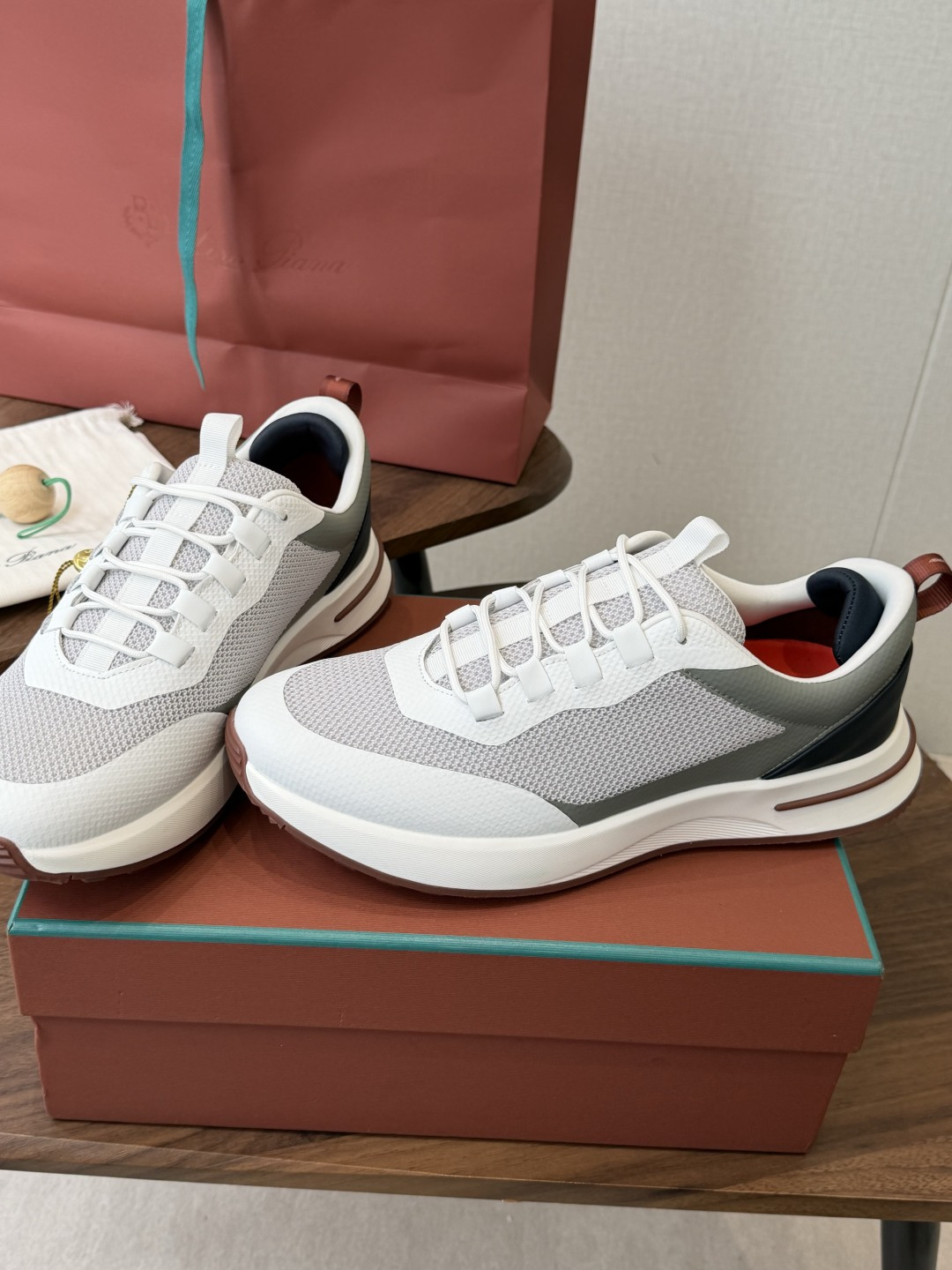 LP 家新品   Loro Piana 诺悠 翩雅   Cairn Walk 运动鞋老爹鞋  官方售价 