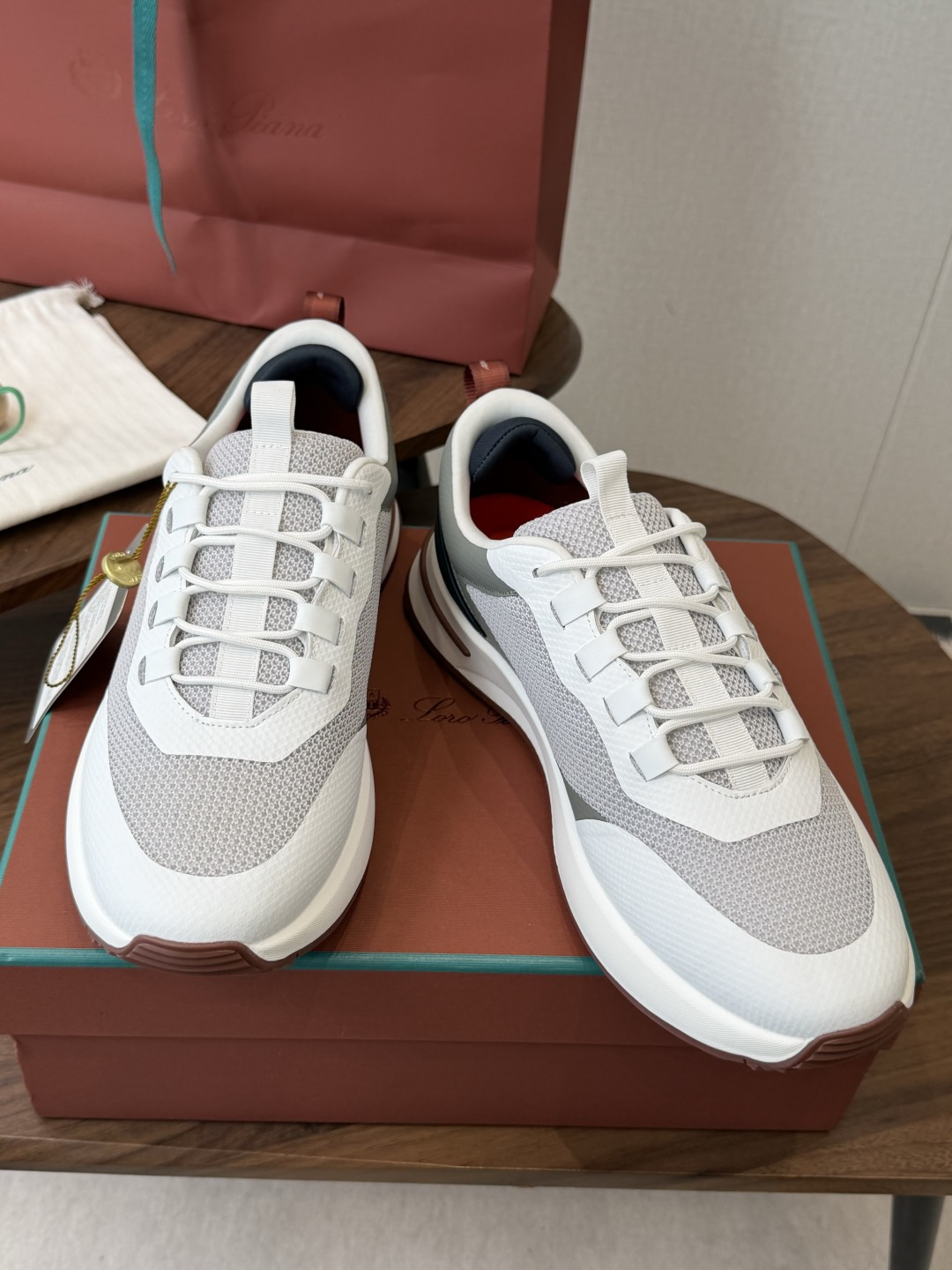 LP 家新品   Loro Piana 诺悠 翩雅   Cairn Walk 运动鞋老爹鞋  官方售价 