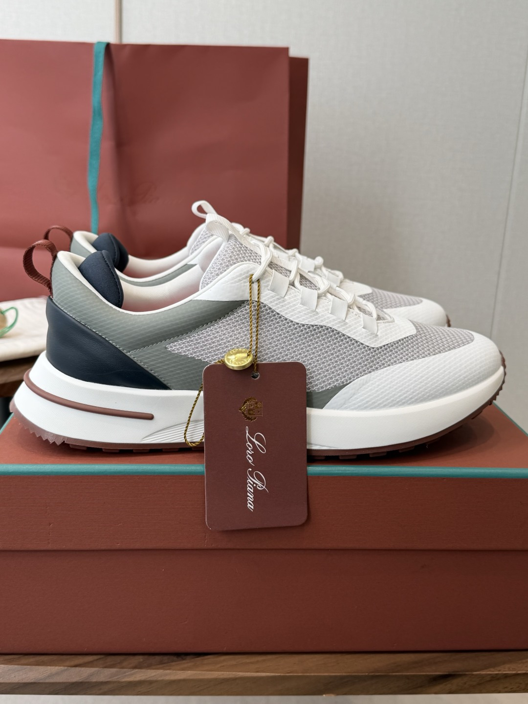 LP 家新品   Loro Piana 诺悠 翩雅   Cairn Walk 运动鞋老爹鞋  官方售价 
