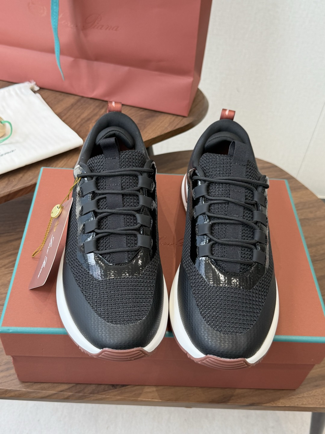LP 家新品   Loro Piana 诺悠 翩雅   Cairn Walk 运动鞋老爹鞋  官方售价 