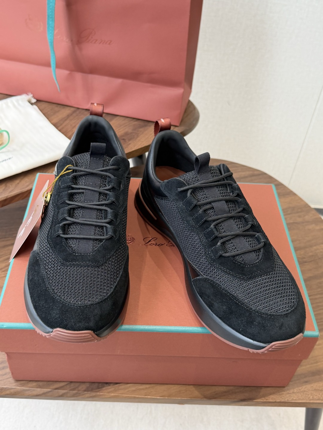 LP 家新品   Loro Piana 诺悠 翩雅   Cairn Walk 运动鞋老爹鞋  官方售价 