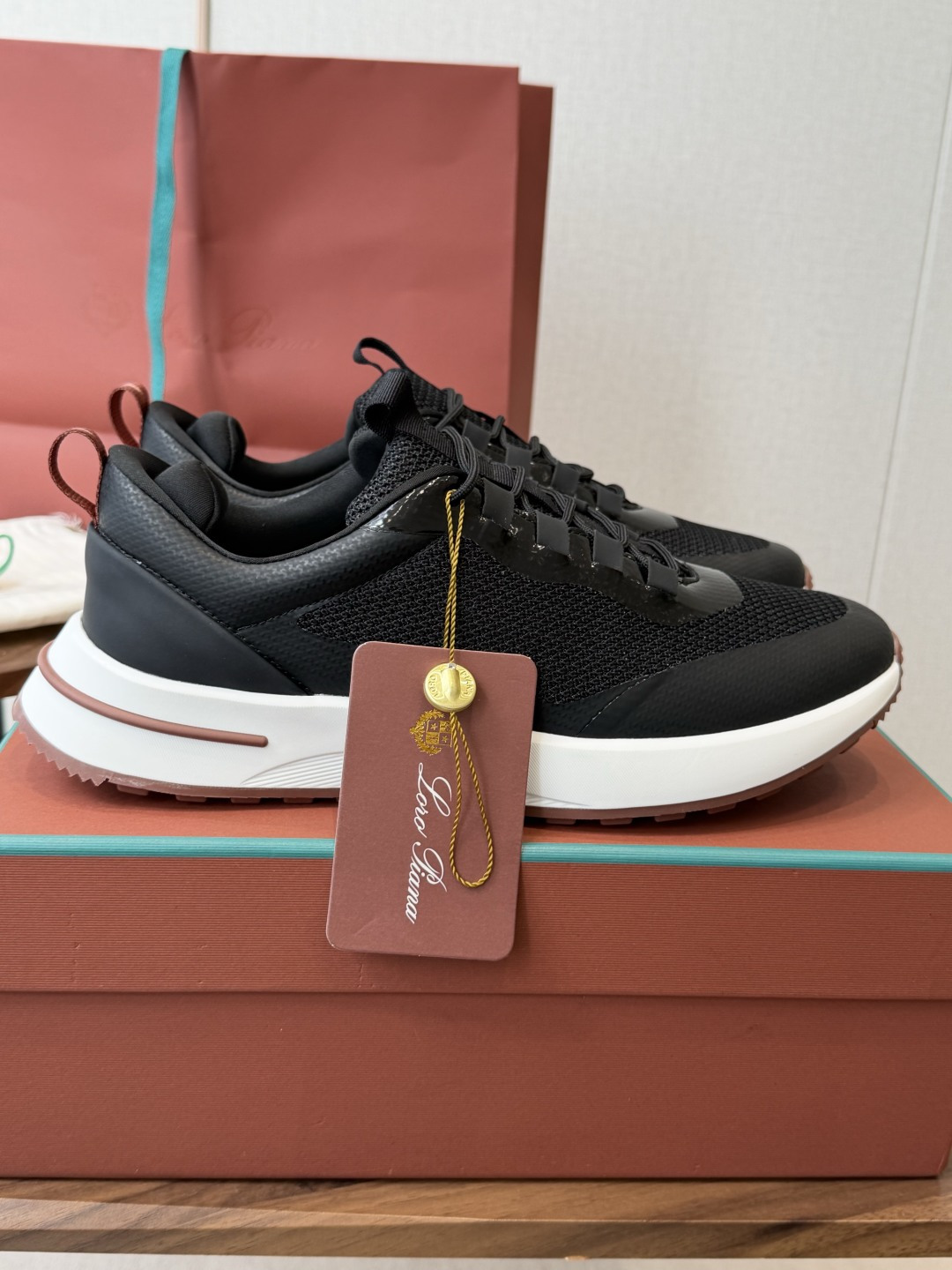 LP 家新品   Loro Piana 诺悠 翩雅   Cairn Walk 运动鞋老爹鞋  官方售价 