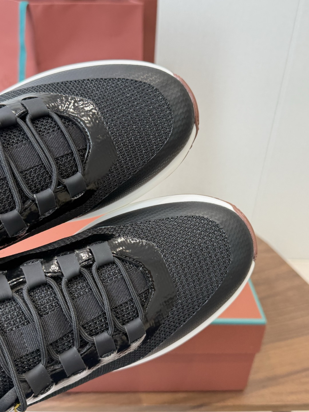 LP 家新品   Loro Piana 诺悠 翩雅   Cairn Walk 运动鞋老爹鞋  官方售价 
