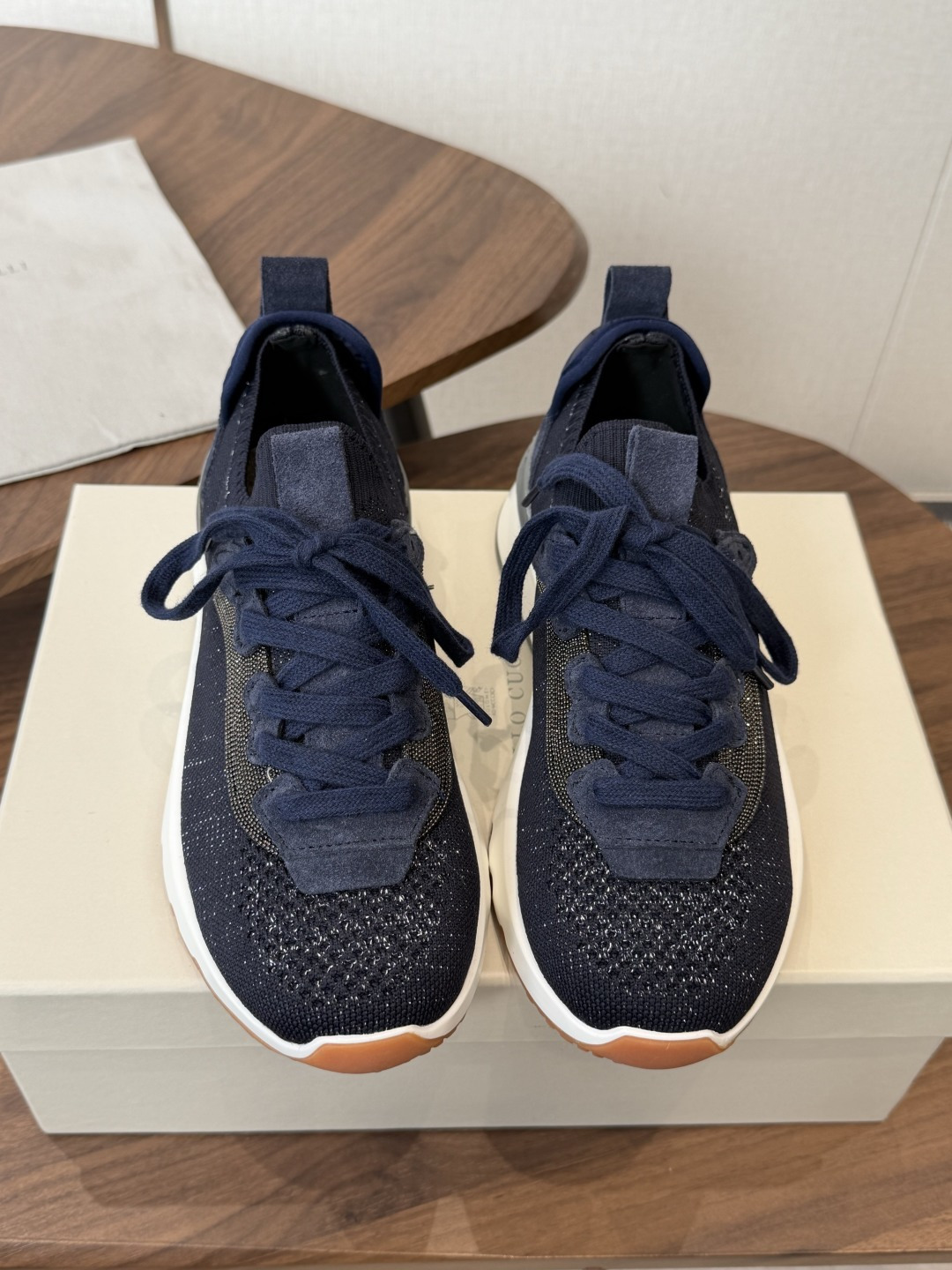 Brunello Cucinelli26ss 女士装饰飞织休闲运动鞋BC新款新品女士条纹麂皮单鞋：羊皮垫