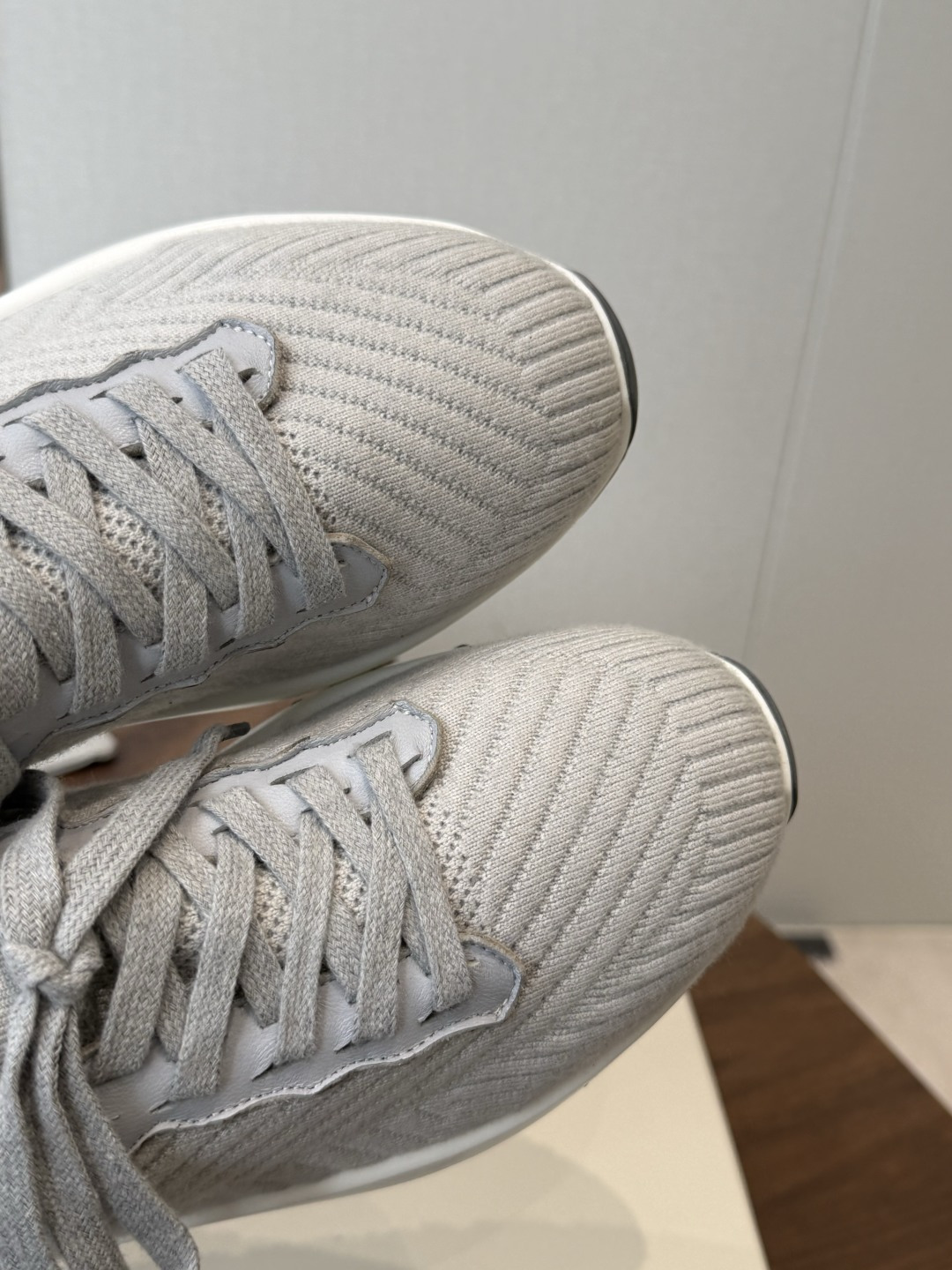 Brunello Cucinelli26ss 飞织休闲运动鞋BC新款新品条纹麂皮单鞋：羊皮垫．运动鞋鞋面