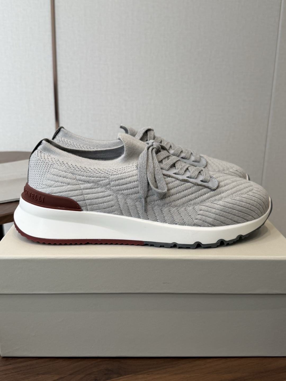 Brunello Cucinelli26ss 飞织休闲运动鞋BC新款新品条纹麂皮单鞋：羊皮垫．运动鞋鞋面