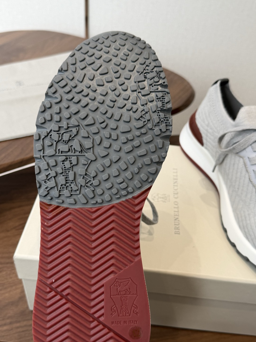 Brunello Cucinelli26ss 飞织休闲运动鞋BC新款新品条纹麂皮单鞋：羊皮垫．运动鞋鞋面