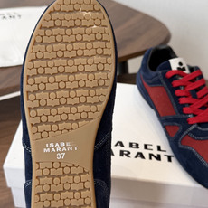 ISABEL.MARANT 伊莎贝尔·玛兰 26ss 新款小白鞋 以打破常规的不羁风格展现生活面貌,整个 ISABEL.MARANT 伊莎贝尔·玛兰 26ss 新款小白鞋 以打破常规的不羁风格展现生活面貌,整个