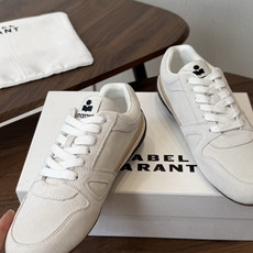 ISABEL.MARANT 伊莎贝尔·玛兰 26ss 新款小白鞋 以打破常规的不羁风格展现生活面貌,整个 ISABEL.MARANT 伊莎贝尔·玛兰 26ss 新款小白鞋 以打破常规的不羁风格展现生活面貌,整个