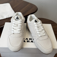 ISABEL.MARANT 伊莎贝尔·玛兰 26ss 新款小白鞋 以打破常规的不羁风格展现生活面貌,整个 ISABEL.MARANT 伊莎贝尔·玛兰 26ss 新款小白鞋 以打破常规的不羁风格展现生活面貌,整个