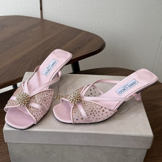 Jimmy Choo 26ss 春夏 系列JC新款 高跟拖鞋 凉鞋模糊鞋履与珠宝配饰之间的界线 鲜明 J Jimmy Choo 26ss 春夏 系列JC新款 高跟拖鞋 凉鞋模糊鞋履与珠宝配饰之间的界线 鲜明 J