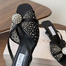 Jimmy Choo 26ss 春夏 系列JC新款 高跟拖鞋 凉鞋模糊鞋履与珠宝配饰之间的界线 鲜明 J Jimmy Choo 26ss 春夏 系列JC新款 高跟拖鞋 凉鞋模糊鞋履与珠宝配饰之间的界线 鲜明 J