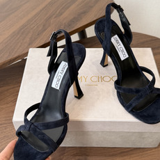 Jimmy Choo 26ss 春夏 系列JC新款 高跟拖鞋 凉鞋模糊鞋履与珠宝配饰之间的界线 鲜明 J Jimmy Choo 26ss 春夏 系列JC新款 高跟拖鞋 凉鞋模糊鞋履与珠宝配饰之间的界线 鲜明 J