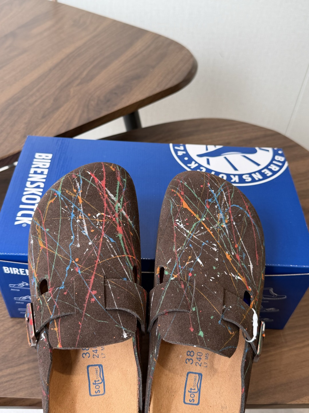 Birkenstock 29ss 新款 勃肯 情侣款 包头拖 这个品牌刚出我就心动了代购找很久才买到货, Birkenstock 29ss 新款 勃肯 情侣款 包头拖 这个品牌刚出我就心动了代购找很久才买到货,