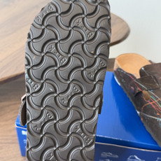Birkenstock 29ss 新款 勃肯 情侣款 包头拖 这个品牌刚出我就心动了代购找很久才买到货, Birkenstock 29ss 新款 勃肯 情侣款 包头拖 这个品牌刚出我就心动了代购找很久才买到货,