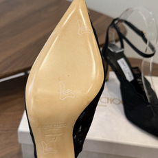 Jimmy Choo jc 周仰杰 新款蕾丝高跟鞋,这对复古小蕾丝,绝对是鞋柜C位的不二之选!它不只 Jimmy Choo jc 周仰杰 新款蕾丝高跟鞋,这对复古小蕾丝,绝对是鞋柜C位的不二之选!它不只