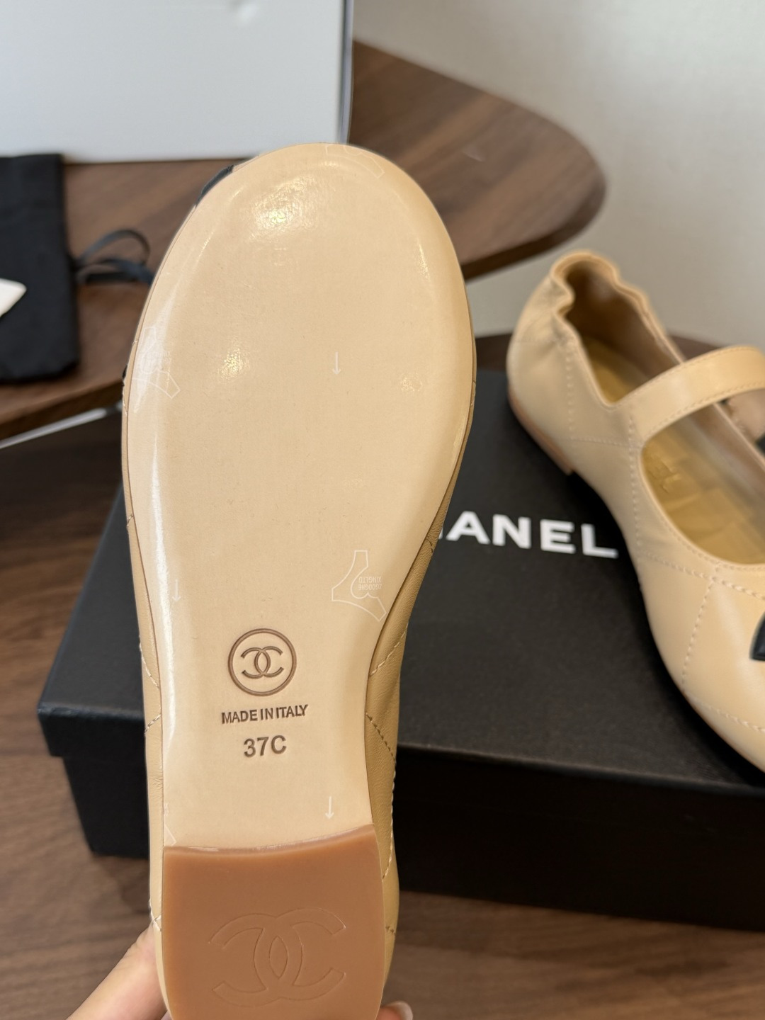 Chanel26ss夏季新款玛丽珍平底单鞋经典菱格纹皮革搭配标志性双C饰件，复古玛丽珍鞋型自带优雅滤镜，