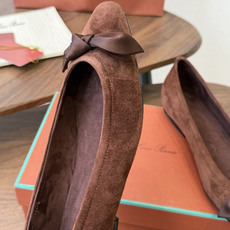 Loro Piana/ LP 春夏新款 经典绝美 复古平底单鞋 极简主义风格,复古又级! 简约又大气, Loro Piana/ LP 春夏新款 经典绝美 复古平底单鞋 极简主义风格,复古又级! 简约又大气,
