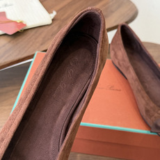 Loro Piana/ LP 春夏新款 经典绝美 复古平底单鞋 极简主义风格,复古又级! 简约又大气, Loro Piana/ LP 春夏新款 经典绝美 复古平底单鞋 极简主义风格,复古又级! 简约又大气,