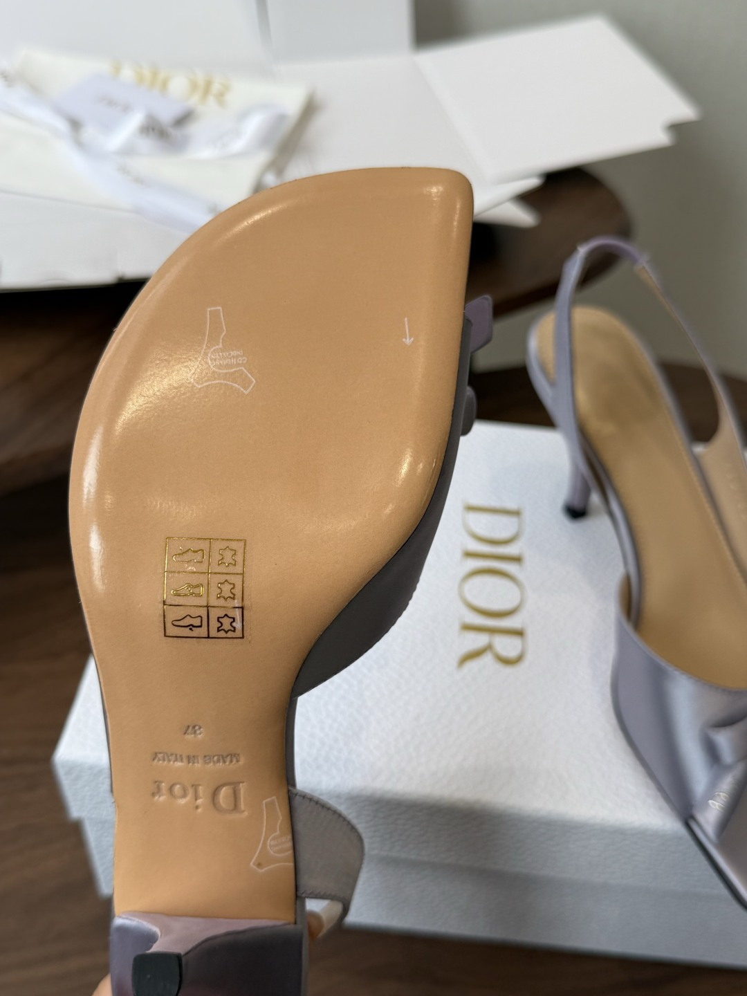 莞产迪奥 Dior 26ss 新色 新元素MISS DIOR 春夏新款方头蝴蝶结拖鞋刺绣、丝绸元素 方头