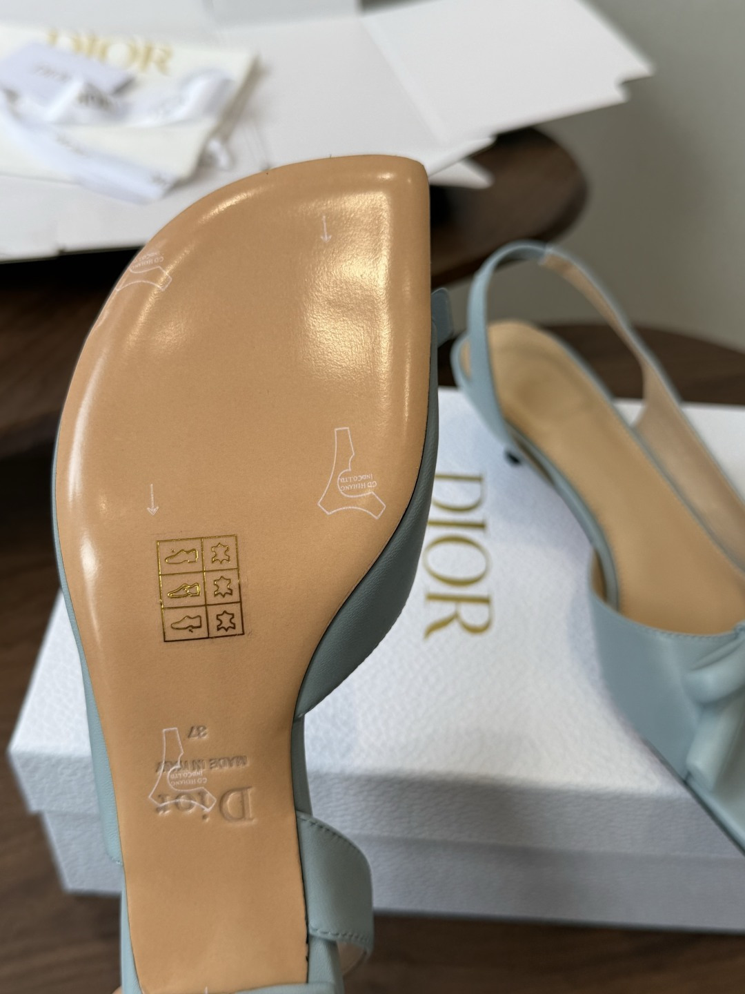 莞产迪奥 Dior 26ss 新色 新元素MISS DIOR 春夏新款方头蝴蝶结拖鞋刺绣、丝绸元素 方头