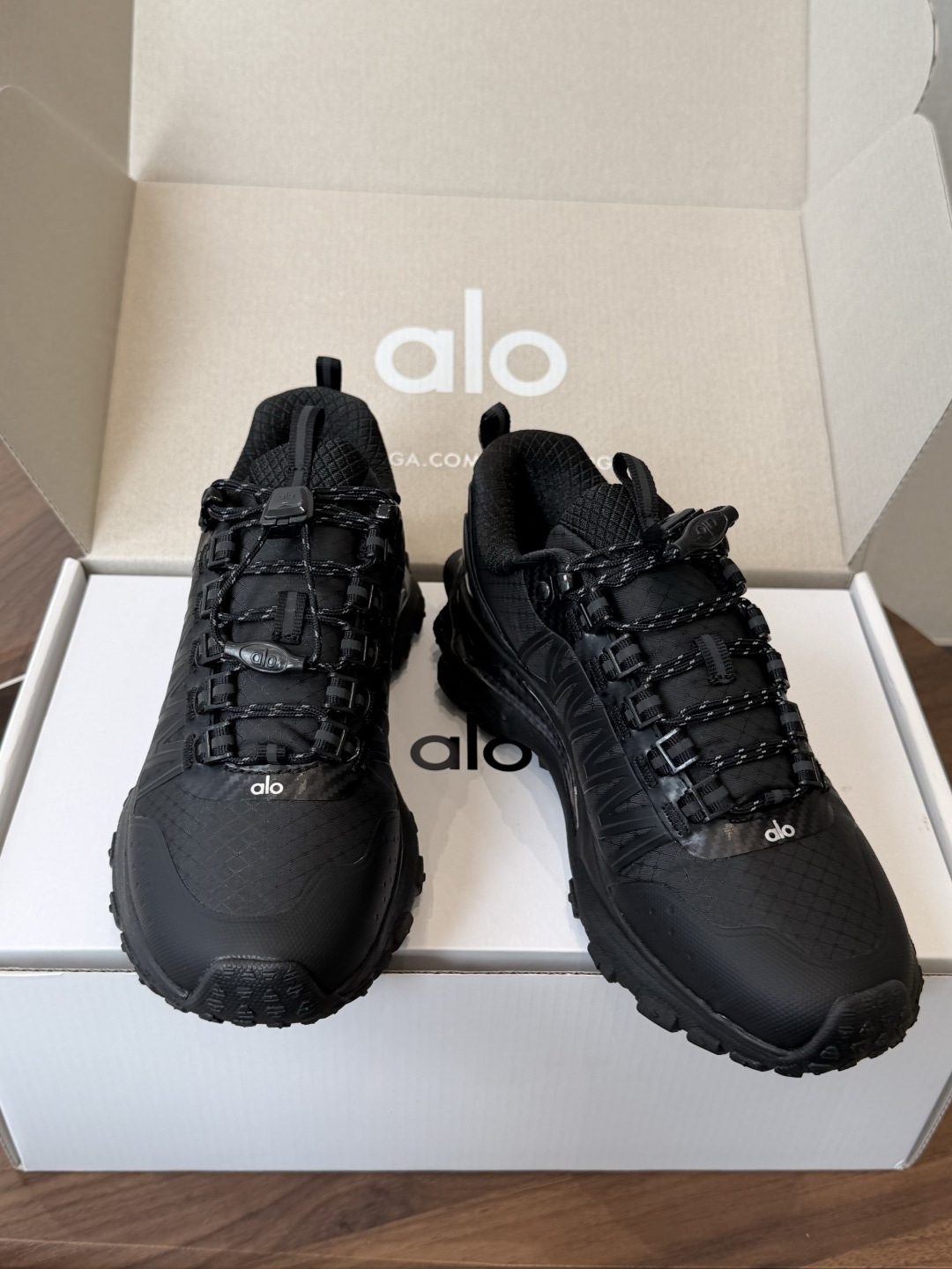alo26ss 春夏新款 厚底舒适 情侣款 休闲 运动跑步瑜伽鞋alo比耐克更懂女生!上脚超级百搭!而且 alo26ss 春夏新款 厚底舒适 情侣款 休闲 运动跑步瑜伽鞋alo比耐克更懂女生!上脚超级百搭!而且