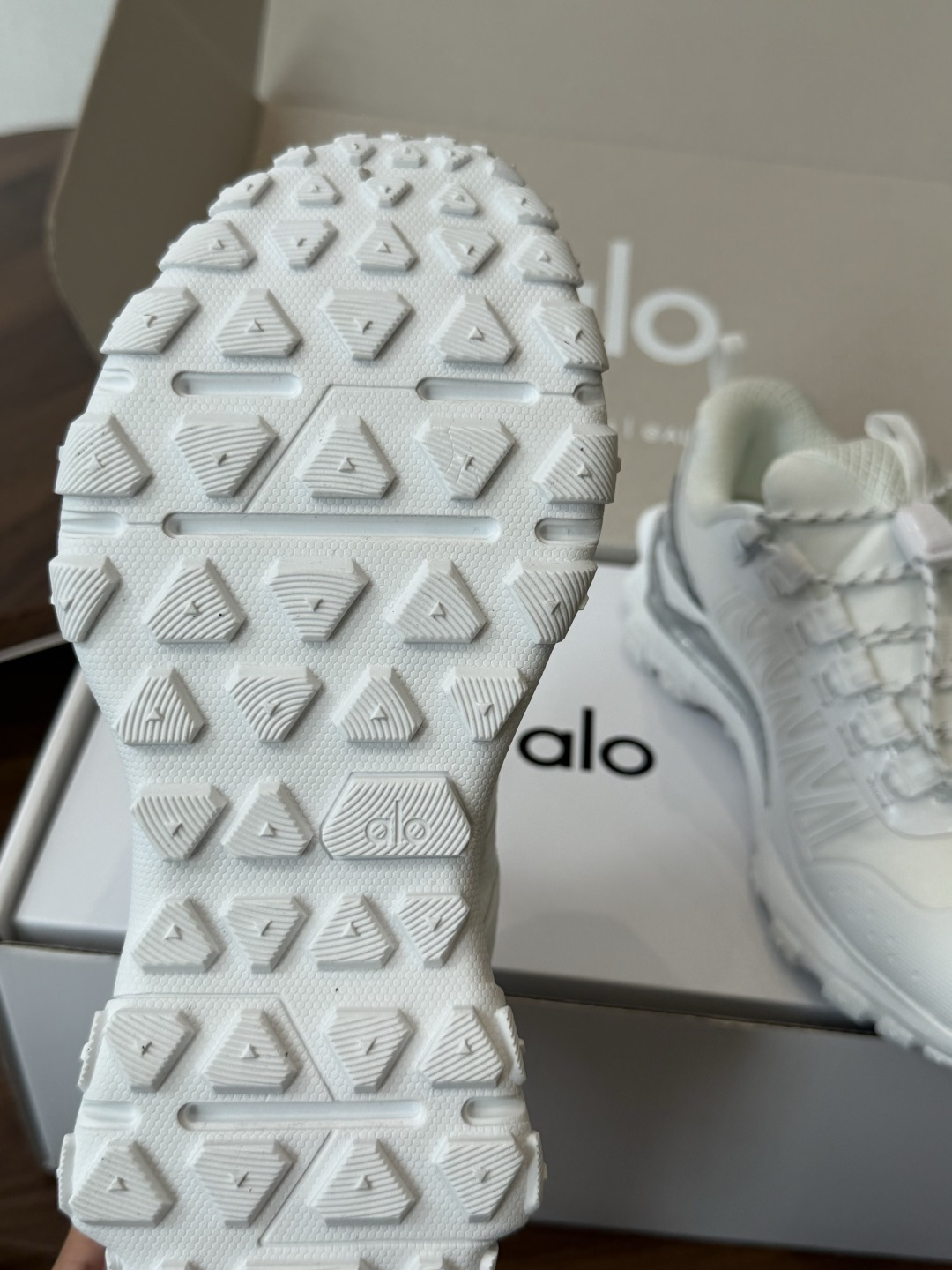 alo26ss 春夏新款 厚底舒适 情侣款 休闲 运动跑步瑜伽鞋alo比耐克更懂女生！上脚超级百搭！而且