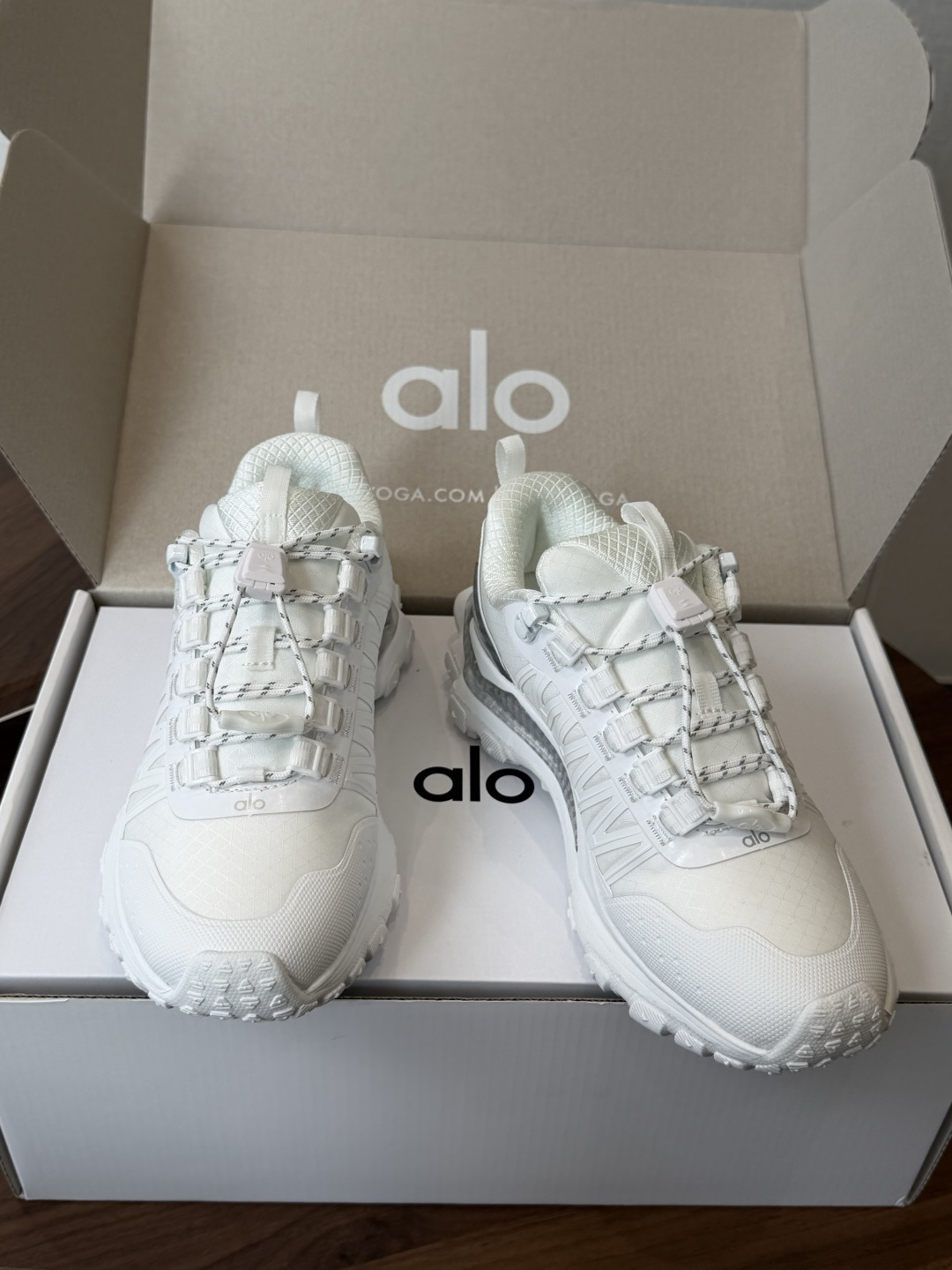 alo26ss 春夏新款 厚底舒适 情侣款 休闲 运动跑步瑜伽鞋alo比耐克更懂女生！上脚超级百搭！而且