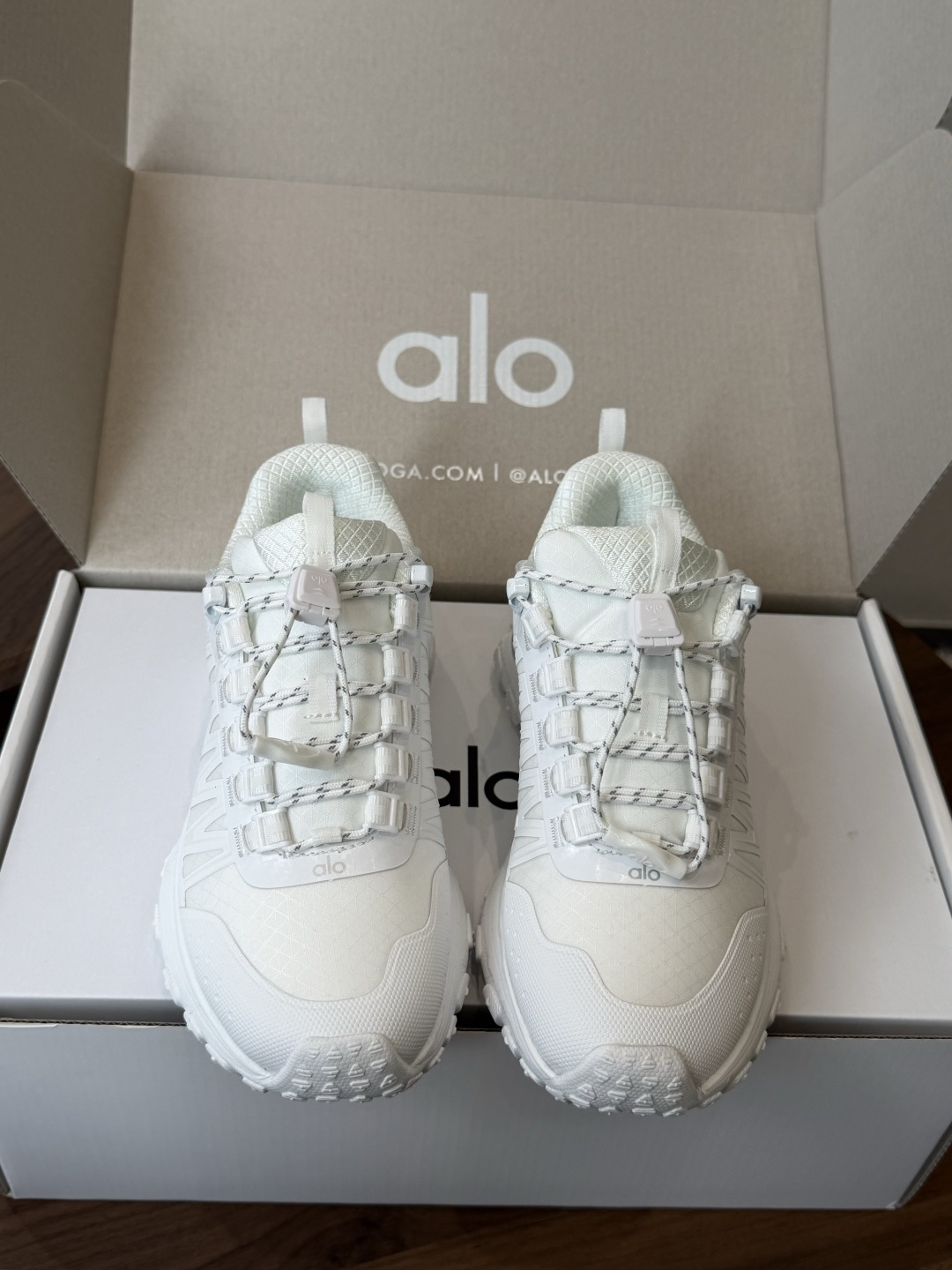 alo26ss 春夏新款 厚底舒适 情侣款 休闲 运动跑步瑜伽鞋alo比耐克更懂女生！上脚超级百搭！而且