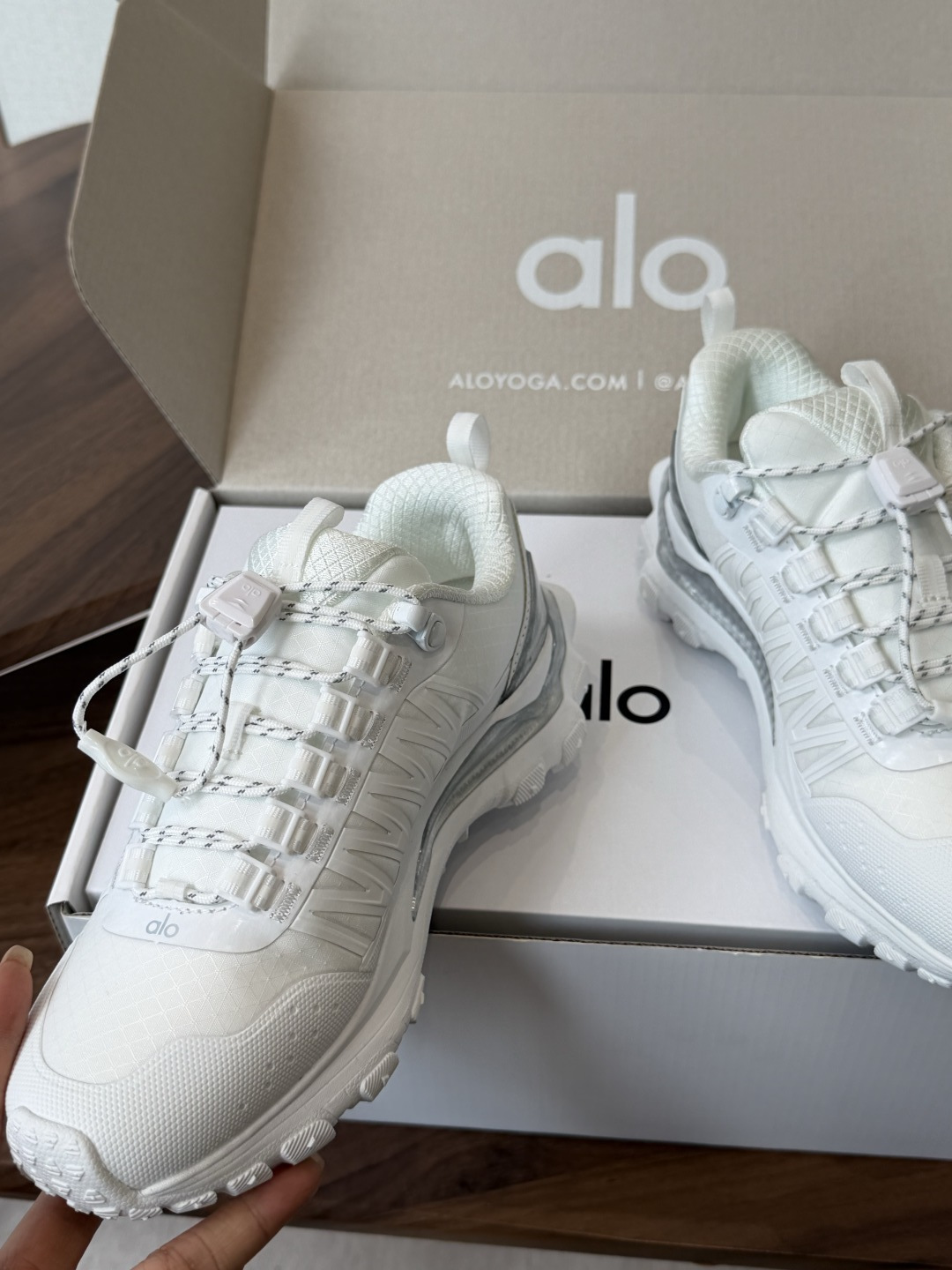 alo26ss 春夏新款 厚底舒适 情侣款 休闲 运动跑步瑜伽鞋alo比耐克更懂女生！上脚超级百搭！而且